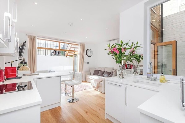 Appartement | 2 chambres, fer et planche à repasser, accès au Wi-Fi (inclus)