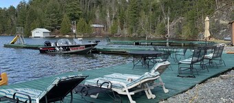 Cabin 9, Shared Sauna-Hot Tub, Patio, Lakeview, Motel, Lake Tours, Boat Rental.