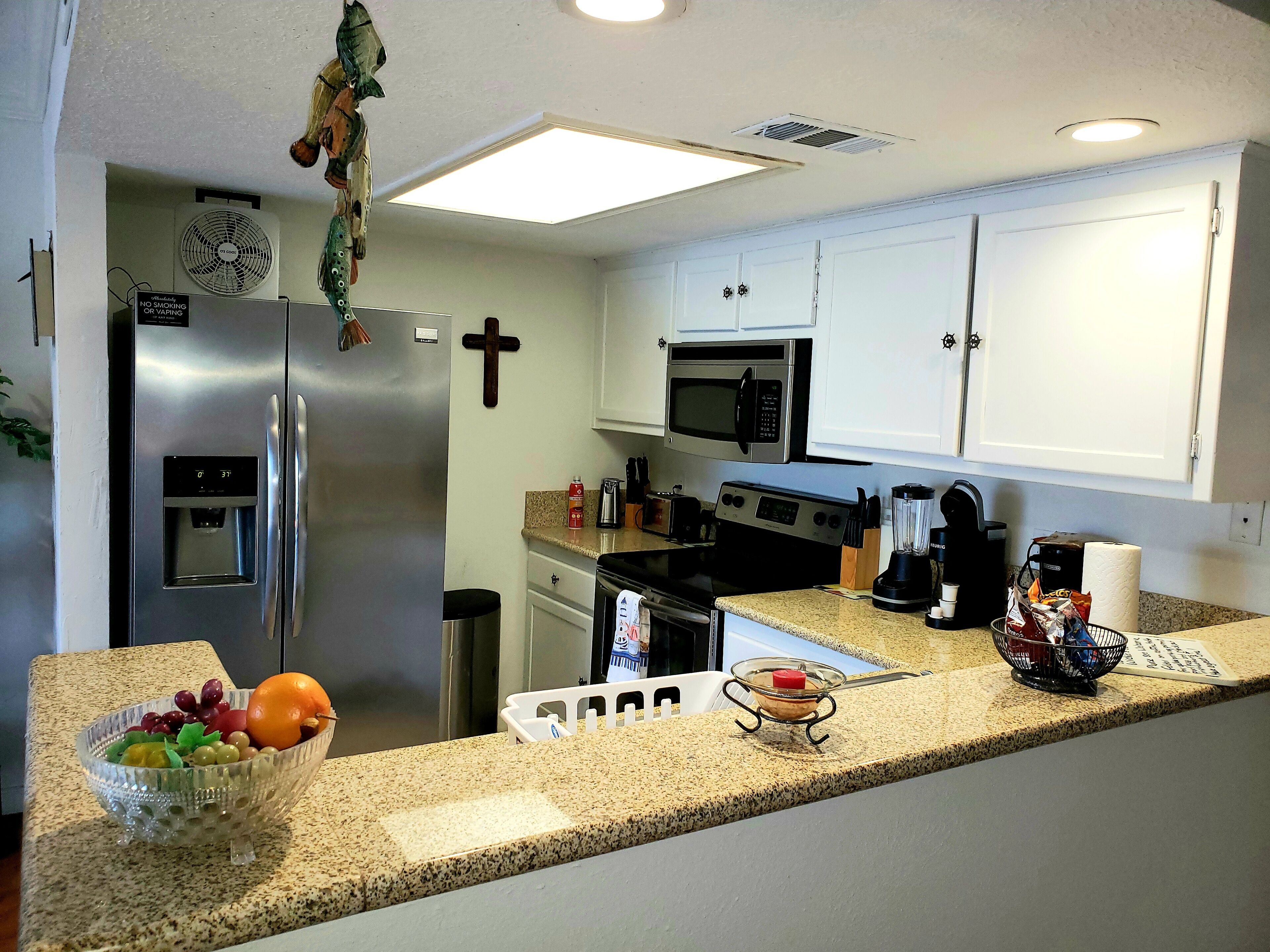 "Wickie's Wharf " Condo on lake Conroe