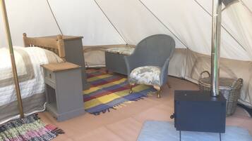 Cabin | 1 bedroom, bed sheets