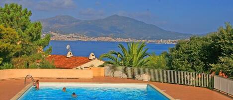 Alberca al aire libre