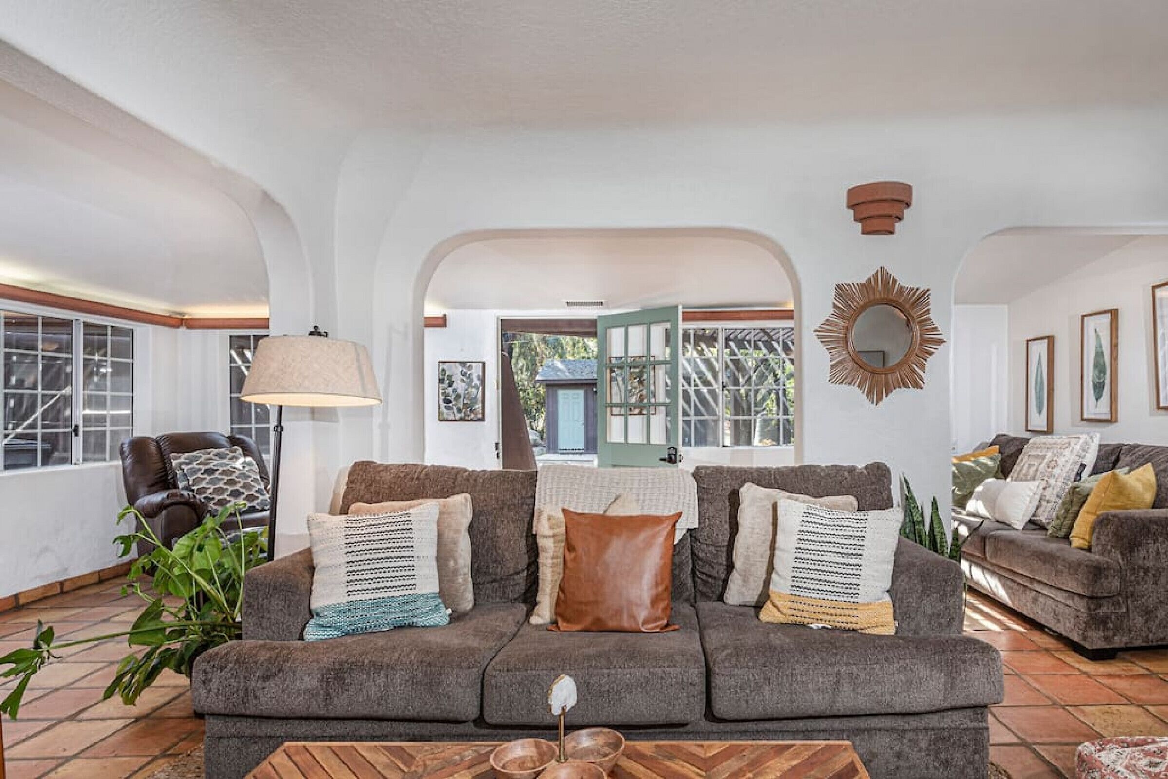 ★★Sequoia Riverfront House with Private Beach!★★