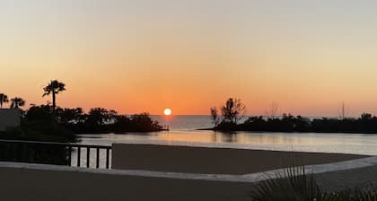 Gulf view condo with resort amenities<br>Gulf Island Beach and Tennis Club