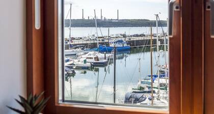 Marina View - 3 Bedroom Apartment - Milford Marina