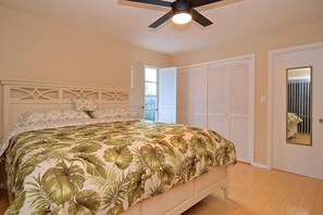 House, 1 King Bed with Sofa bed, Private Pool, Garden View | 1 bedroom, free WiFi - 9411crescent1138bprnh - Crescent Street 1138 B (Siesta Key)