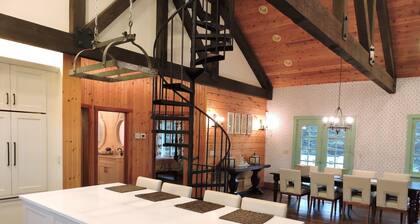 Gorgeous Home and Property Located Just 30 Minutes From Glacier National Park