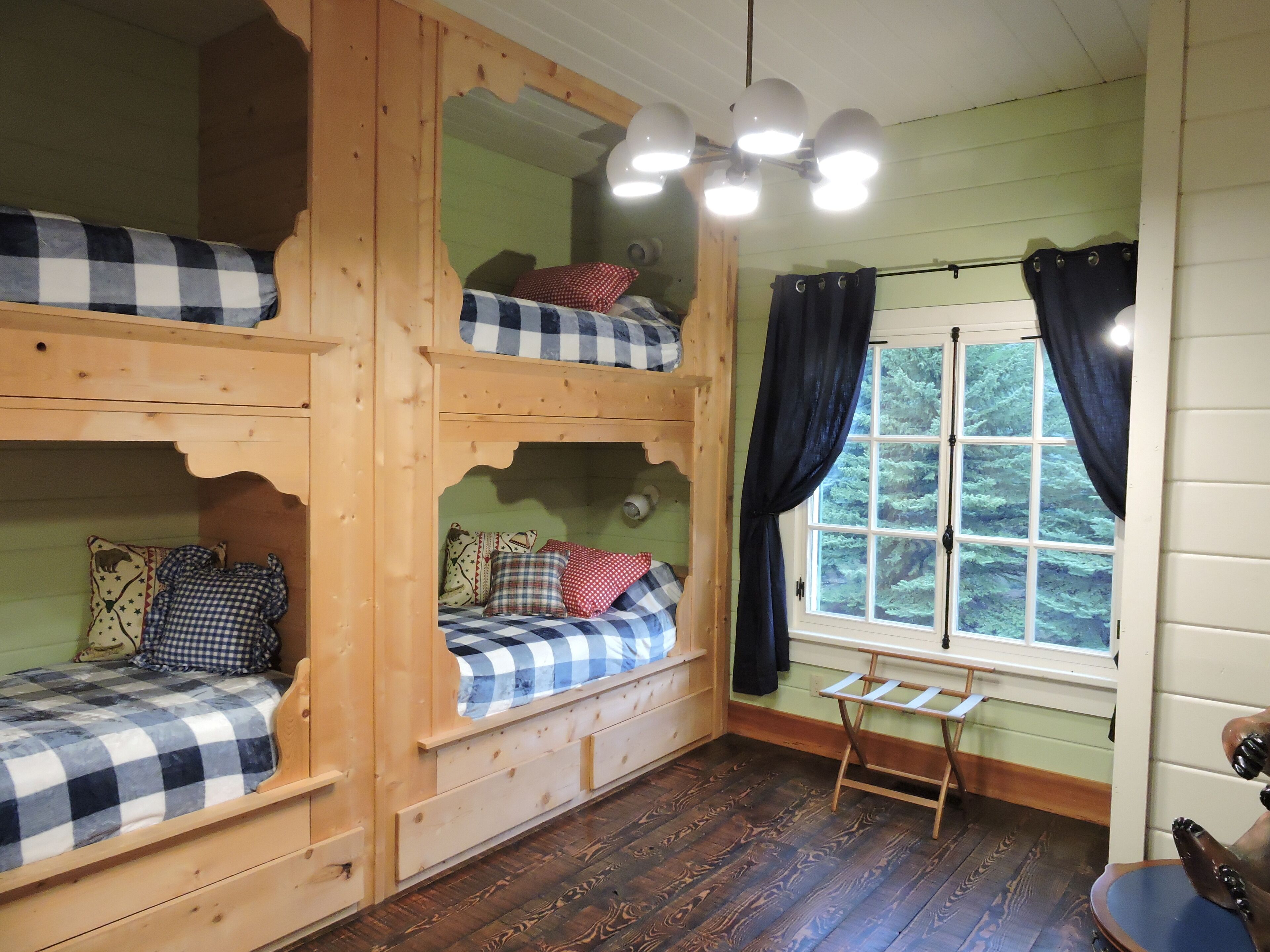 Gorgeous Home and Property Located Just 30 Minutes From Glacier National Park