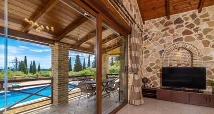 Villa La Isla with Private Pool