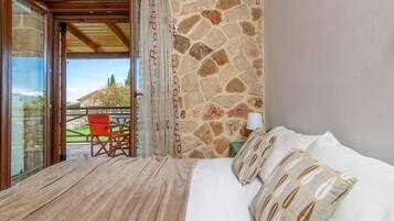 3 Schlafzimmer, Zimmersafe, Bügeleisen/Bügelbrett, Reisekinderbett