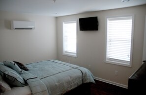 1 bedroom, desk, iron/ironing board, free WiFi