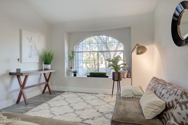 TV connectée, cheminée, jeux vidéo