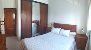 3 chambres, accès à Internet