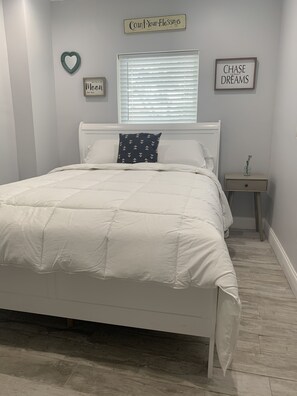 4 chambres, fer et planche à repasser, lit parapluie, Wi-Fi gratuit