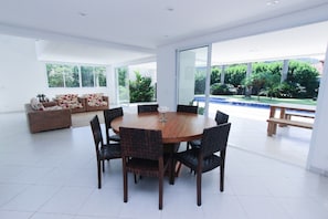 Dining - Spectacular House in Juquehy (São Sebastião)