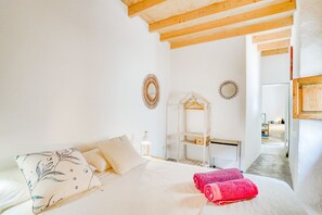 2 habitaciones, tabla de planchar con plancha y wifi gratis 
