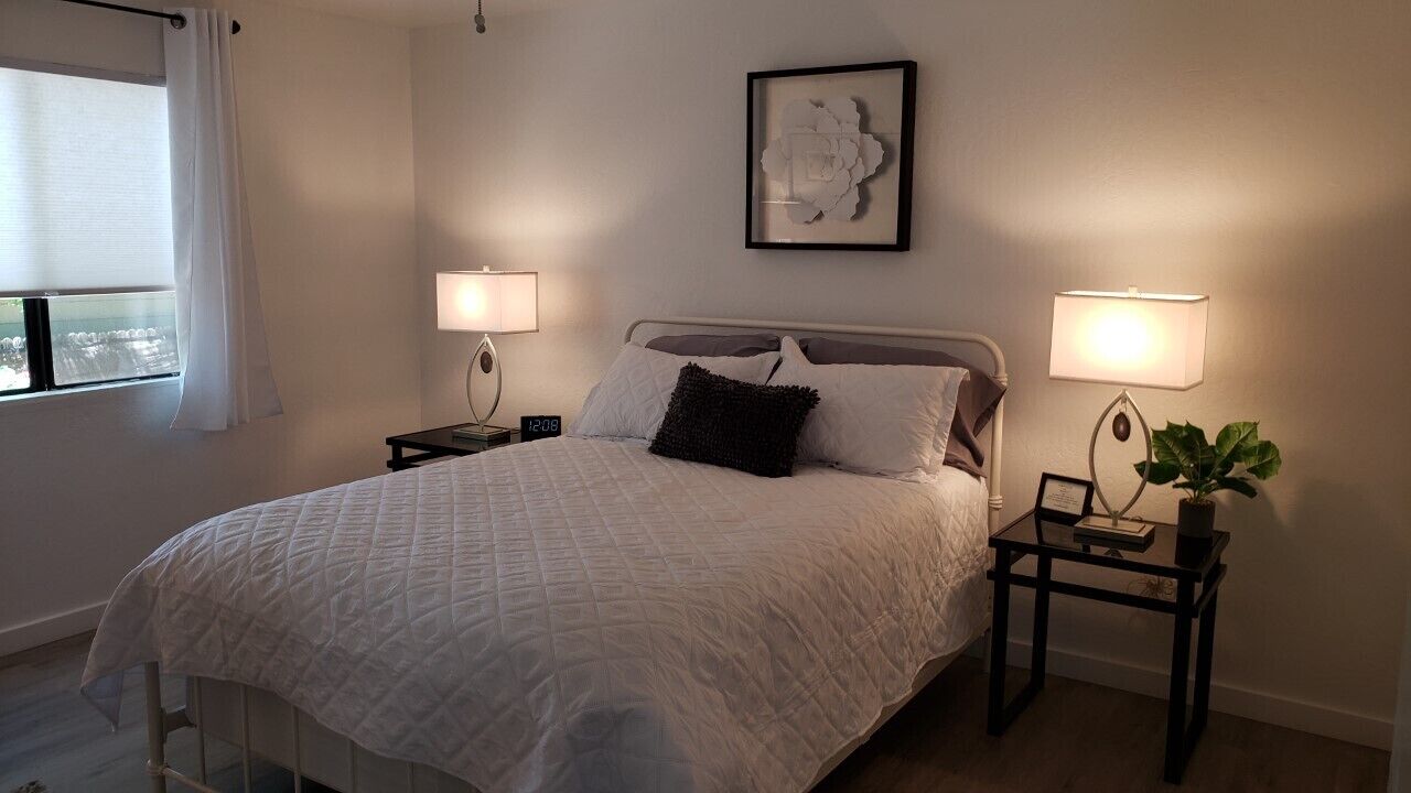 The Lincoln Continental located in the heart of Downtown Prescott