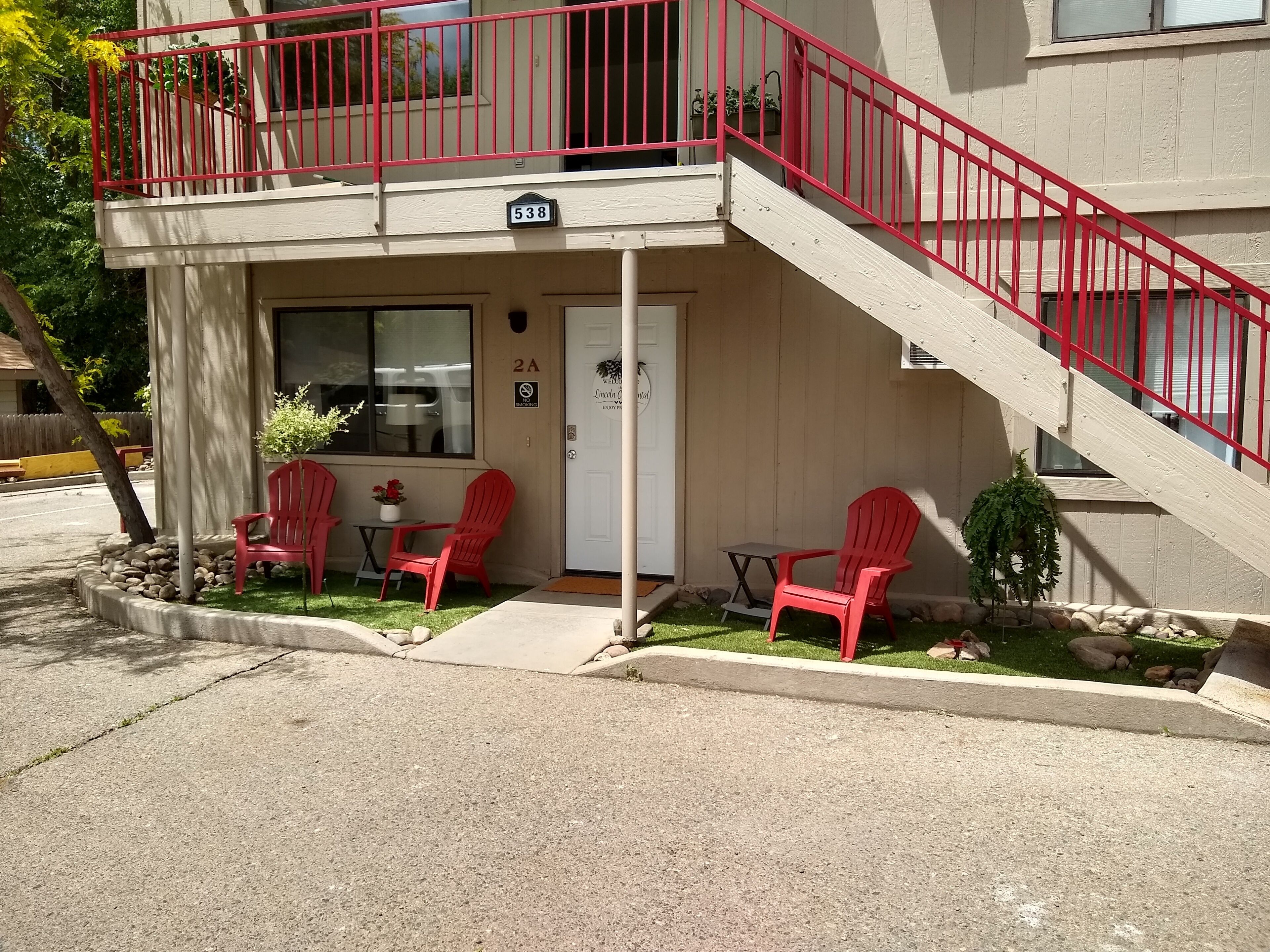 The Lincoln Continental located in the heart of Downtown Prescott