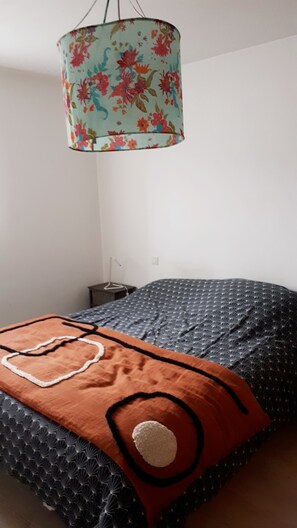 3 bedrooms, iron/ironing board, free WiFi, bed sheets - Maison Avec Jardin , 6 P ; Golfe du Morbihan, Proche Plage et Port de Vannes (Séné)