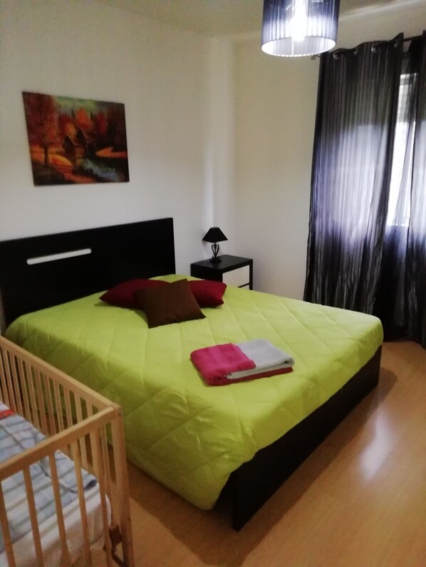 2 bedrooms, WiFi, bed sheets