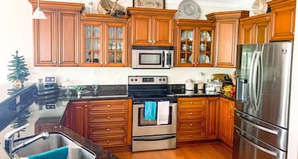 Beautiful Waterfront Condo on Lake Sinclair!