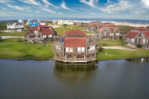 House, Private Bathroom, Sea View (28 Dunes) | Exterior