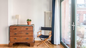 1 Schlafzimmer, Bügeleisen/Bügelbrett