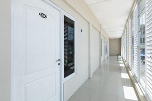 Interior - Super OYO 3930 Griya Loka Syariah (Semarang)