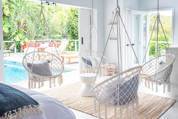 4 bedrooms, iron/ironing board, travel cot, free WiFi