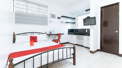 Reddoorz @ V-cloud Hills Near De La Salle