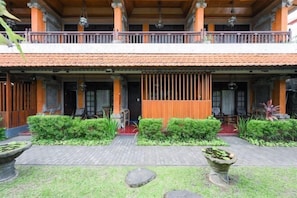 Unclassified image, 5 of 94, button - Sans Vibes Puri Mango Hotel Sanur (Bali)