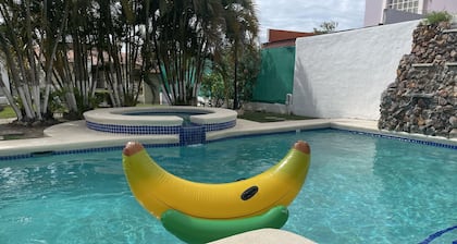 Amazing SMART House in Coronado Beach - Private Pool & Jacuzzi