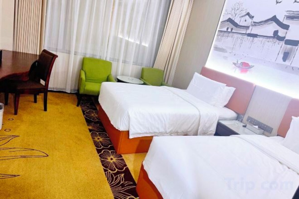Giant Screen Film And Television Twin Room
