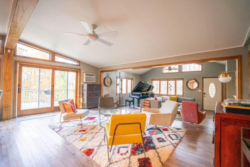 Esopus Escape:  Pool, Hot Tub & Media Room