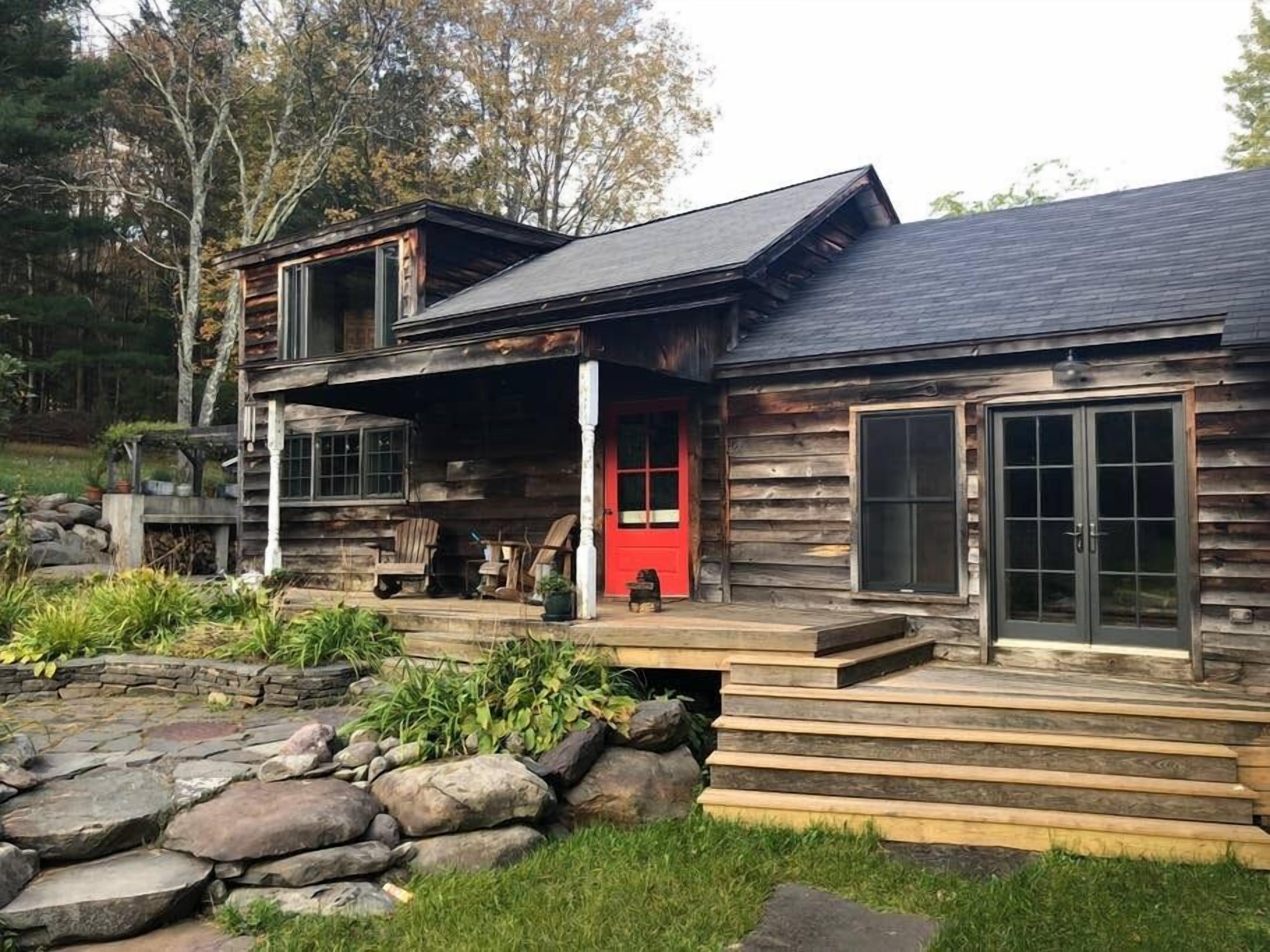 Bearsville Barn: Featured in Vogue -  Renovated Barn w/ 30 ft Ceilings and Historic Wood Beams