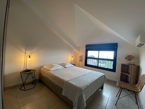 2 bedrooms, iron/ironing board, free WiFi, bed sheets - Appart Hawaï - vue mer et Montagne à St-leu Centre (Saint-Leu)