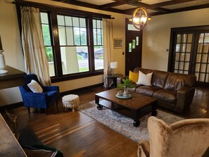 Smart TV, books - BOXWOOD INN-1 MIN ATV/6 MIN LAKE ACCESS (LaFollette)