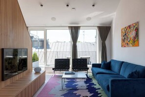 Smart-TV og stereoanlegg