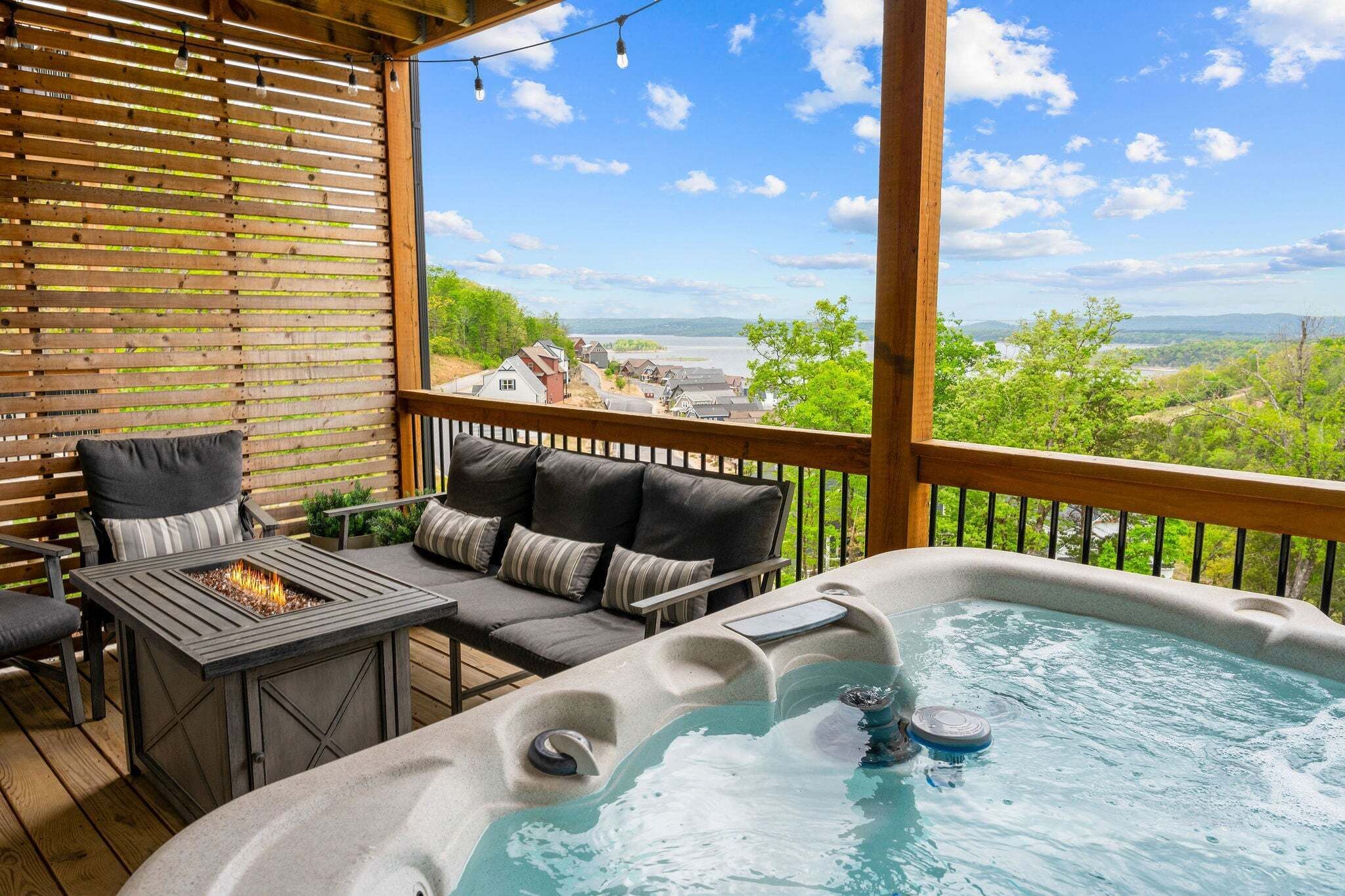 Bain à remous extérieur