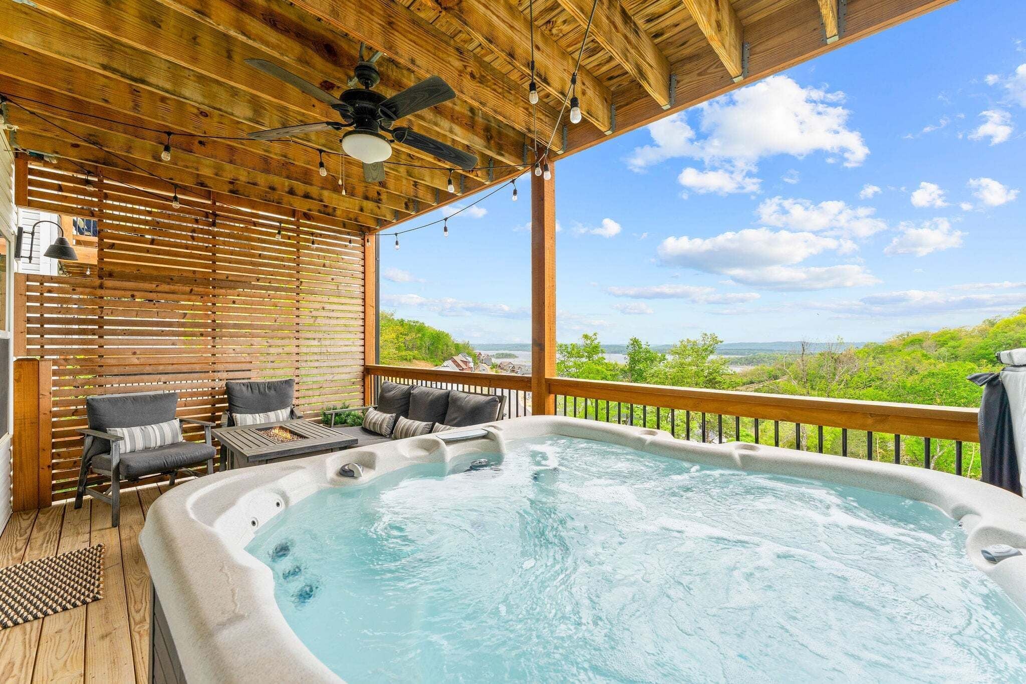 Outdoor spa tub