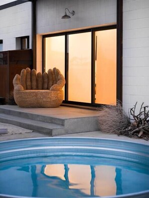 Pool - Neutra Home Joshua Tree Luxury Retreat Pool and Spa (Joshua Tree)
