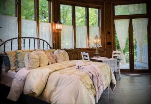 1 dormitorio, tabla de planchar con plancha, wifi y ropa de cama