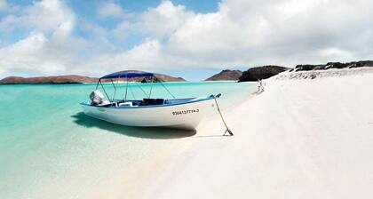 Beautiful 2400 sq foot Condo on beach pickleball community top floor golf course