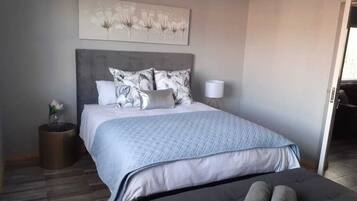 3 Schlafzimmer, Bügeleisen/Bügelbrett, kostenloses WLAN, Bettwäsche