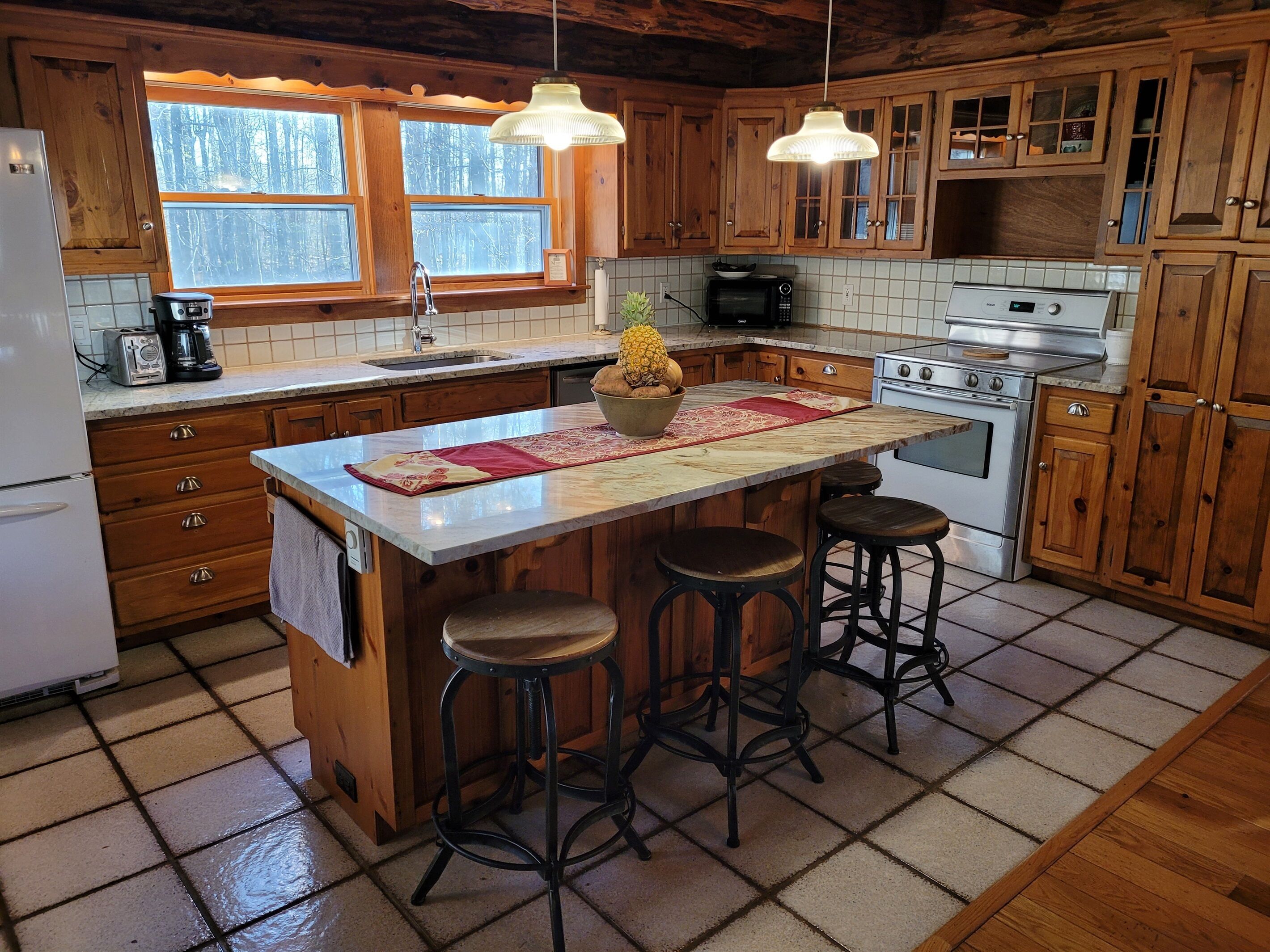 Peaceful and Private Adirondack Log Cabin