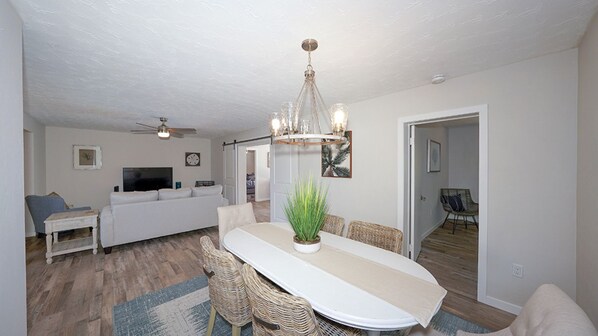 Smart TV, table football