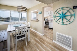 Dining - Seaspray Condos - 108C (Fort Walton Beach)