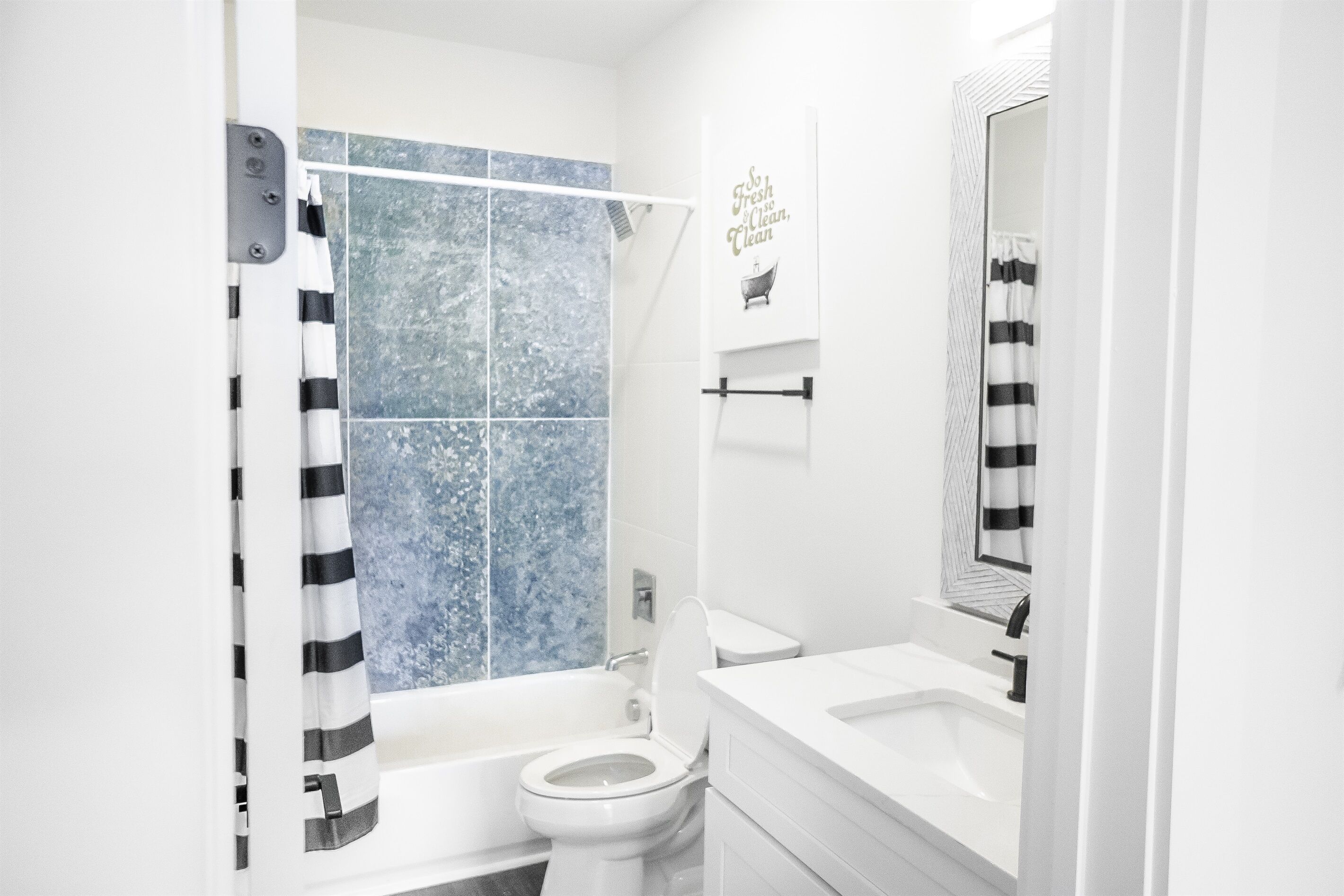 The Church #1 | Luxury Suite Ideal for Long Stays!