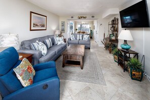 TV, DVD player - Seaspray Condos - 109B (Fort Walton Beach)