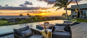 🏖️Hawaiian Luxury Resort Living | Private Pool & Environmentally Friendly | Concierge Included!