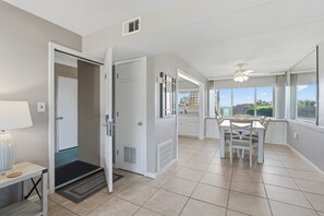 Interior - Seaspray Condos - 112A (Fort Walton Beach)